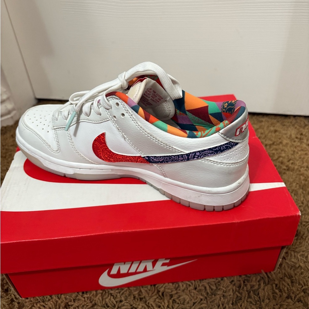 dunks - Picture 2 of 2